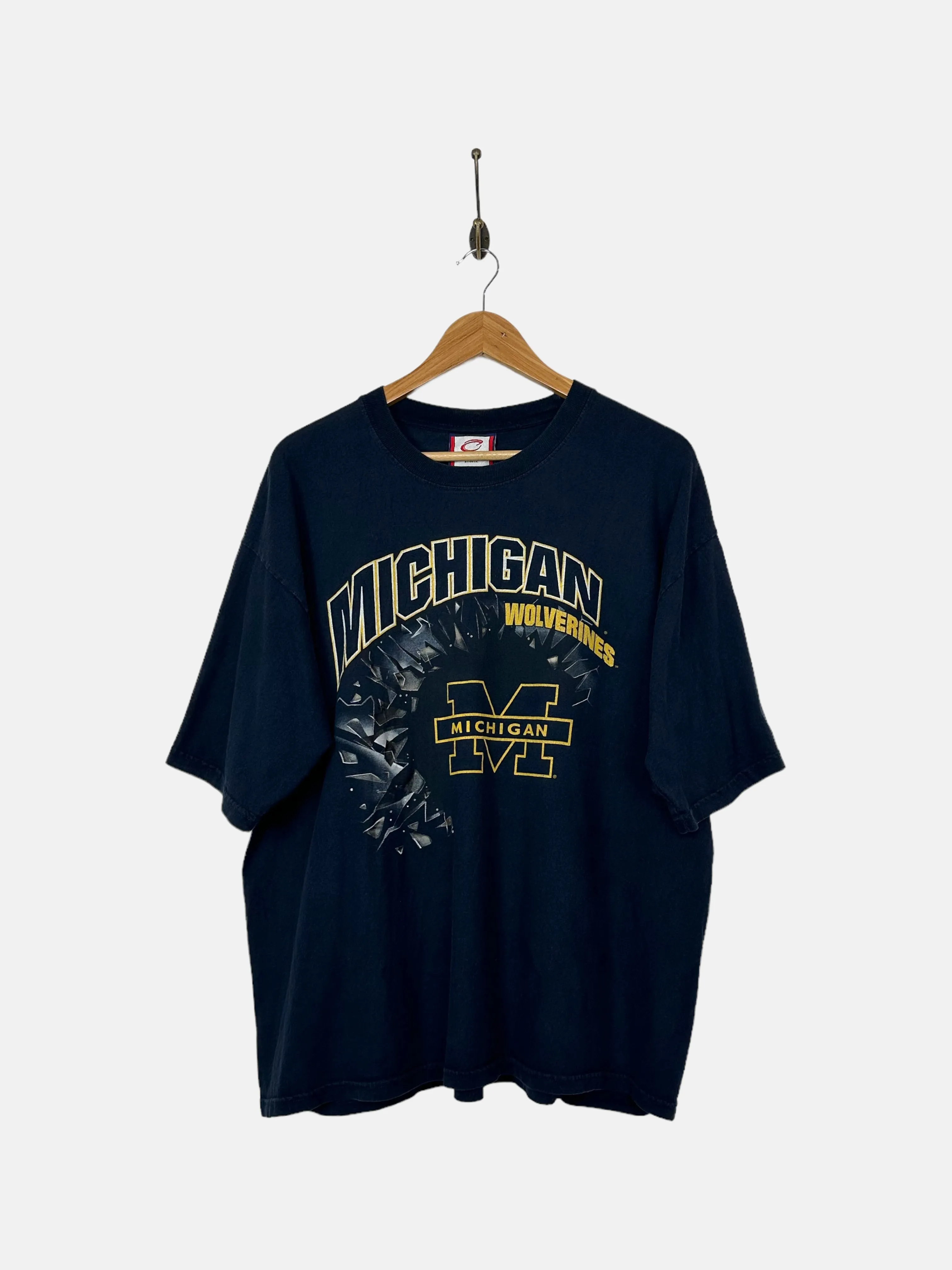90's Michigan Wolverines Vintage T-Shirt Size XL (cropped fit)