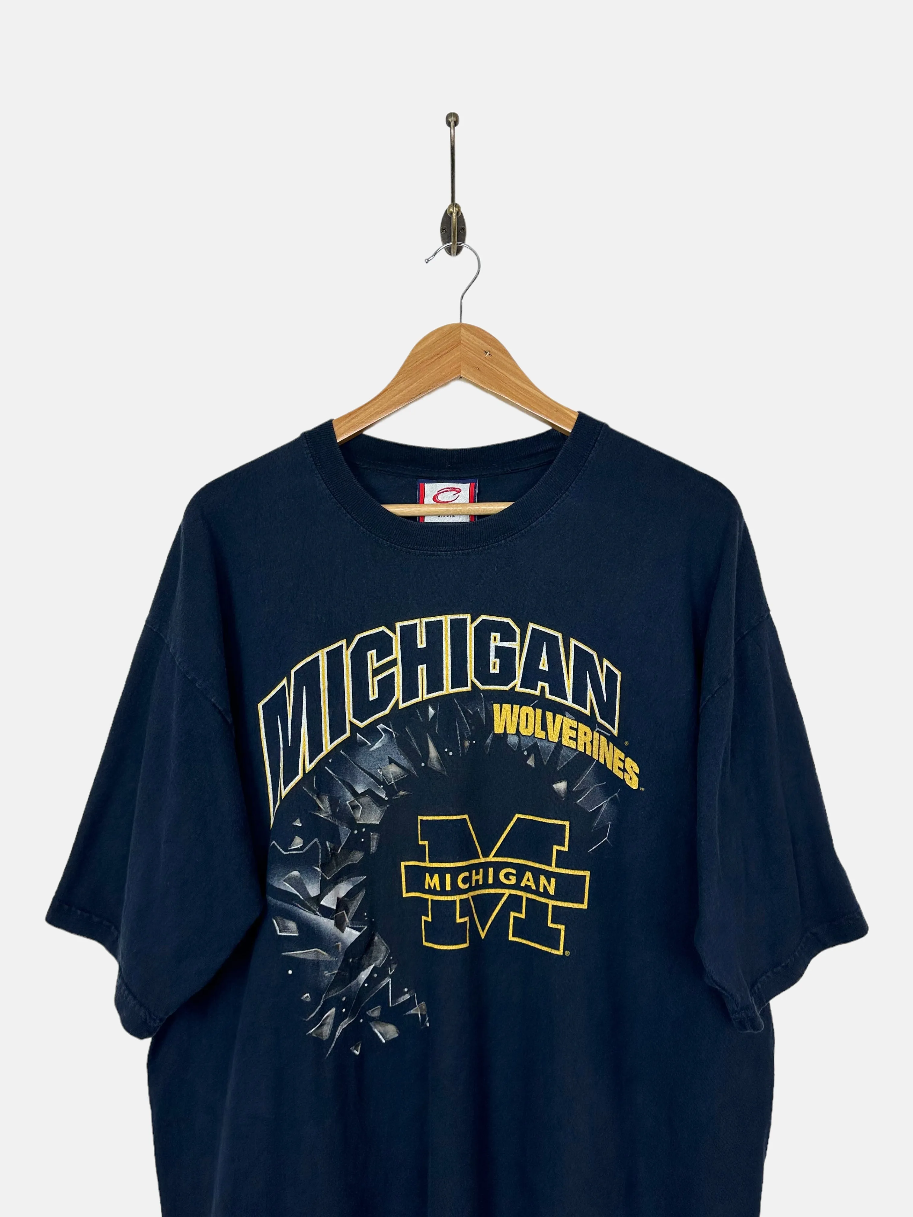 90's Michigan Wolverines Vintage T-Shirt Size XL (cropped fit)