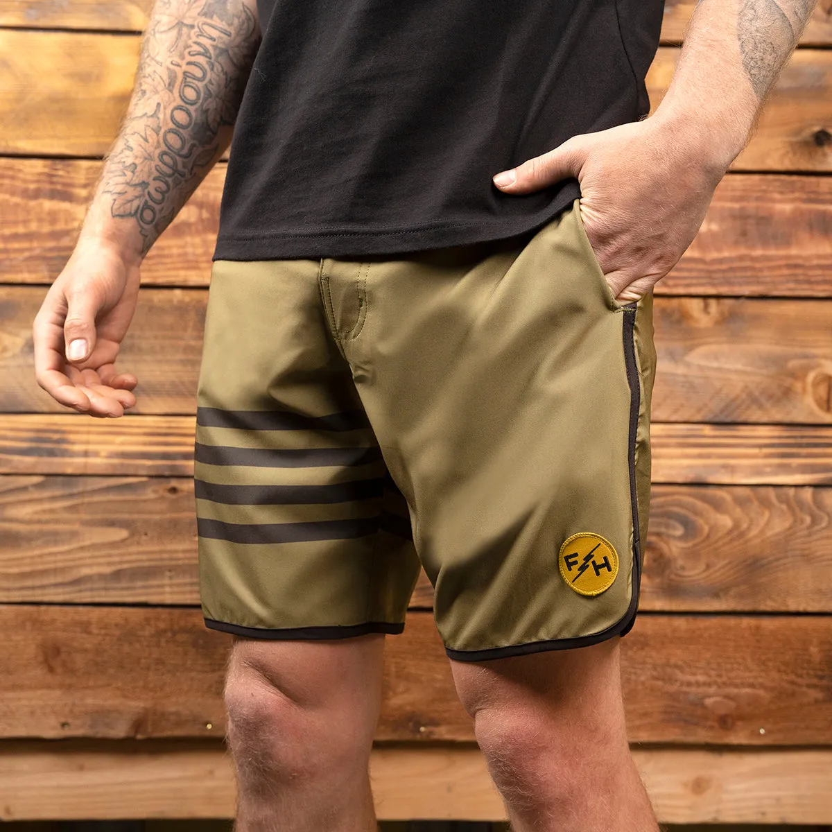 After Hours 18" 3-Pocket Bomber Boardshort - Olive