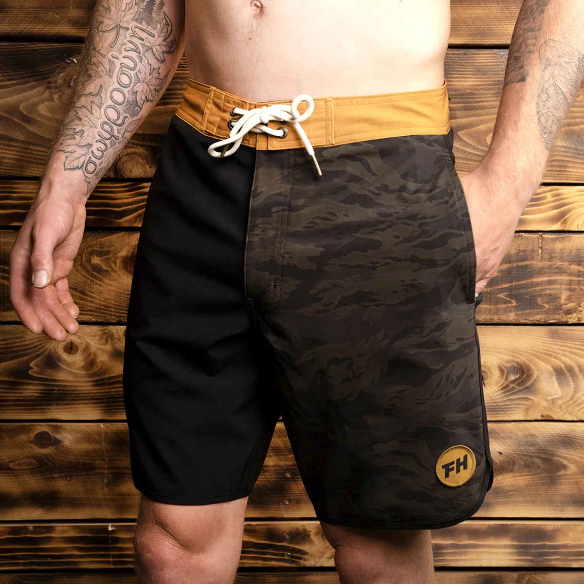 After Hours 18" Boardshort - Black/Camo