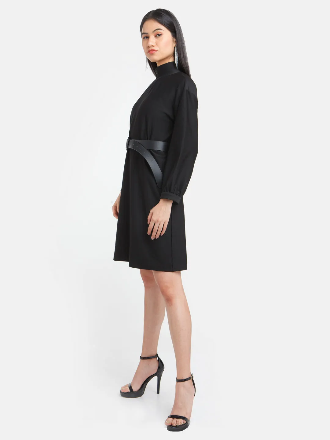 Black Solid Fitted Short Dress