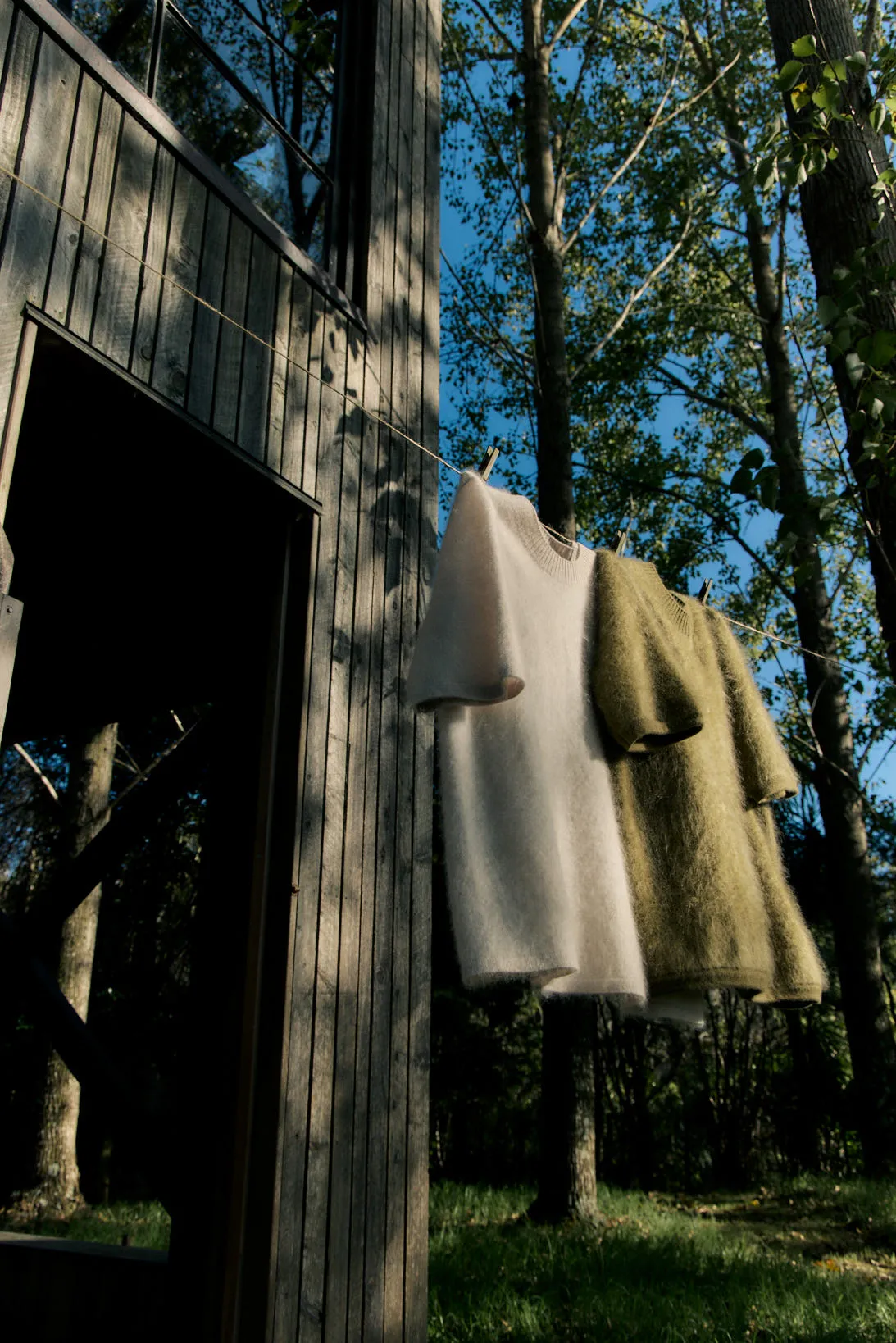 Brushed Cashmere Tee - Moss