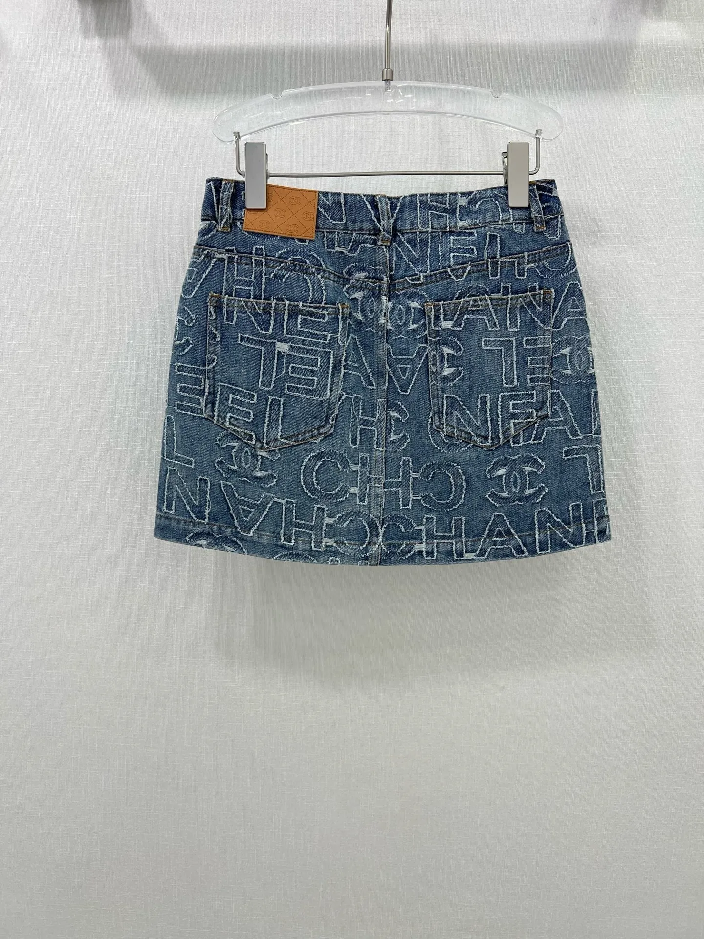 CH 25 new denim skirt