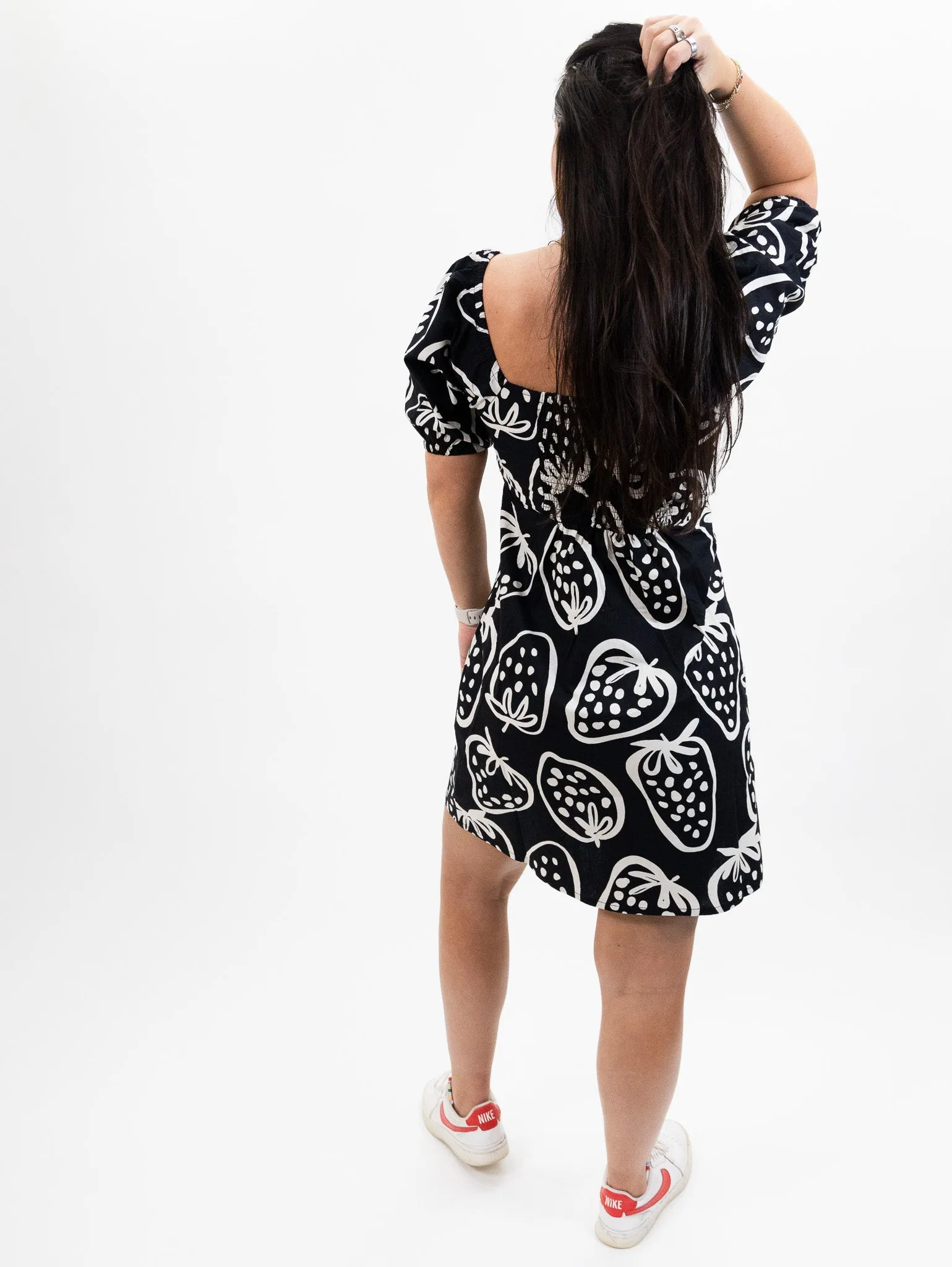 Compania Fantastica Short black strawberry print dress