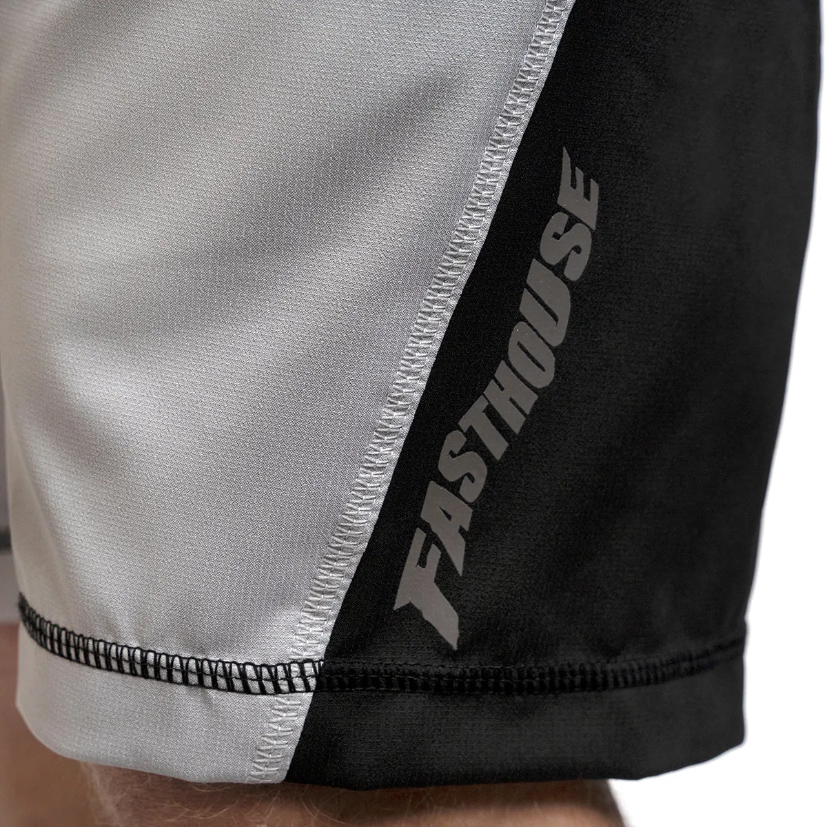 Crossline 2.0 Velocity Short - Silver/Black