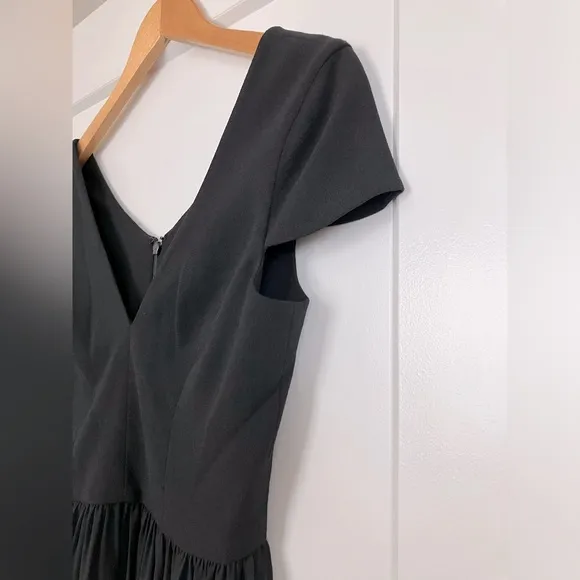 Dress the Population Corey Size Small Dress in Black 🖤