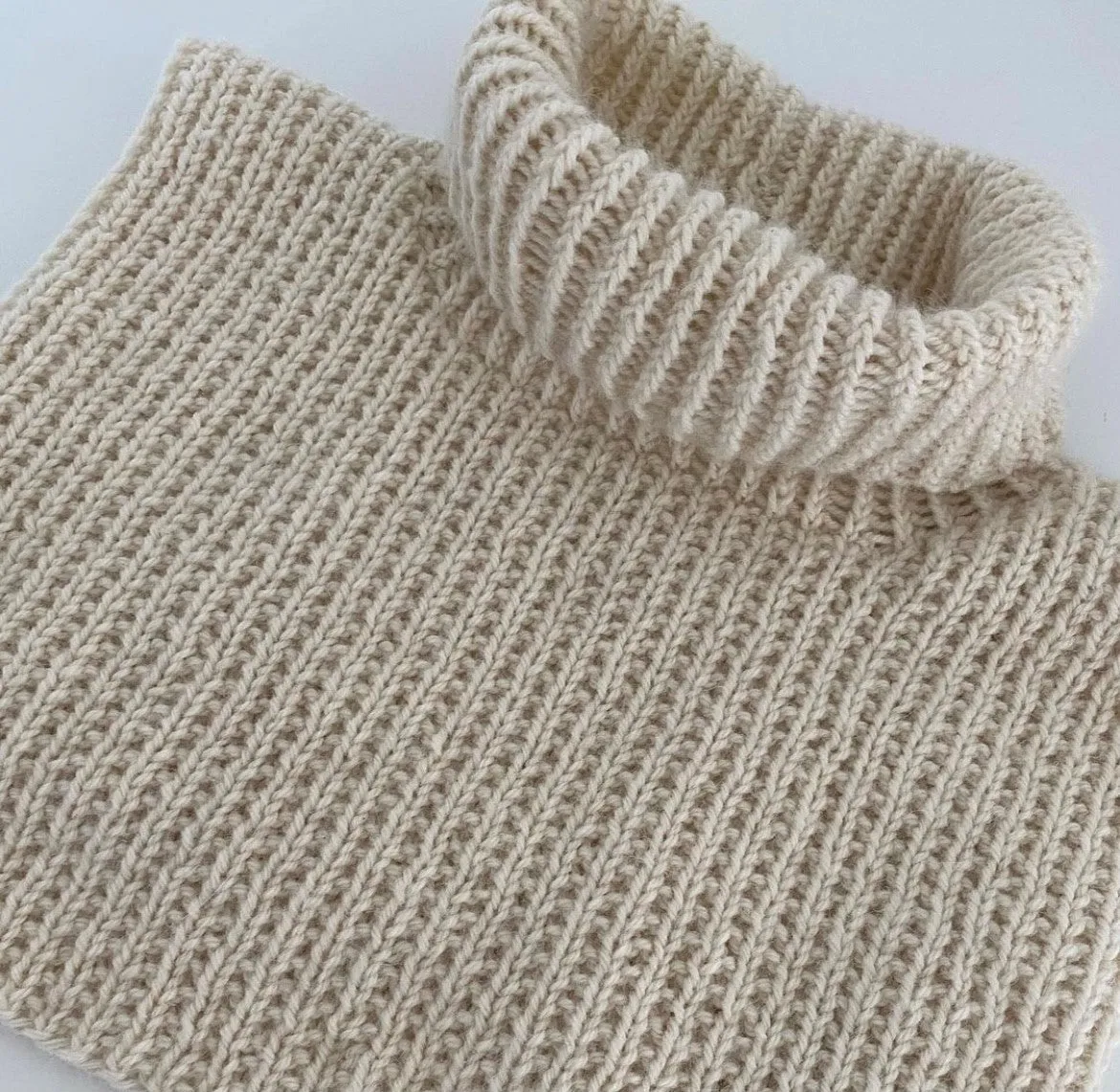 Easy Rib Neck
