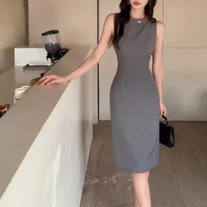 Elegant Bodycon Dress with a Minimalist Style