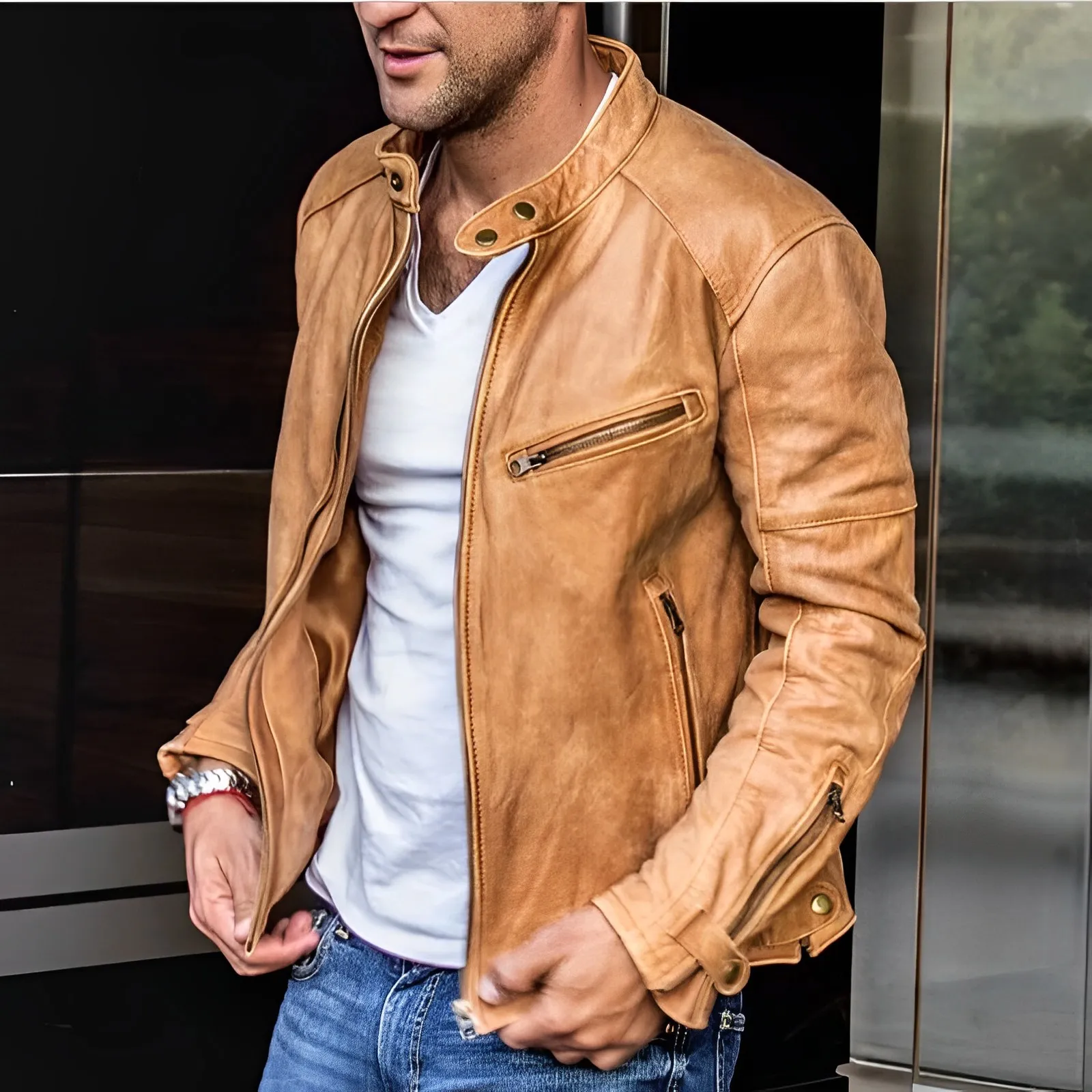 Elegant Leather Jacket for All Seasons