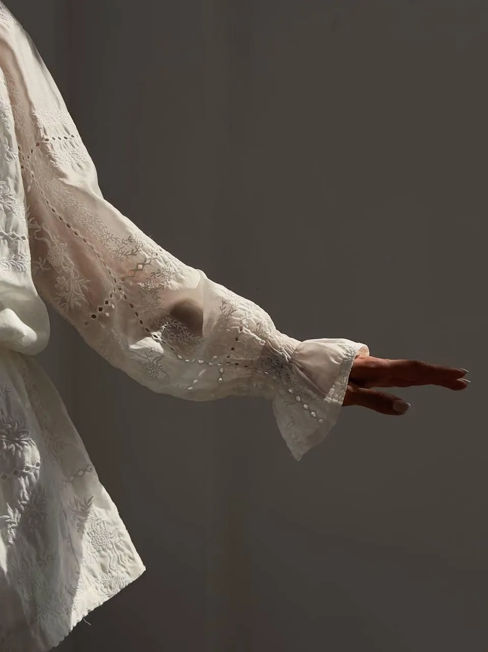 Elegant White Lace Embroidered Set