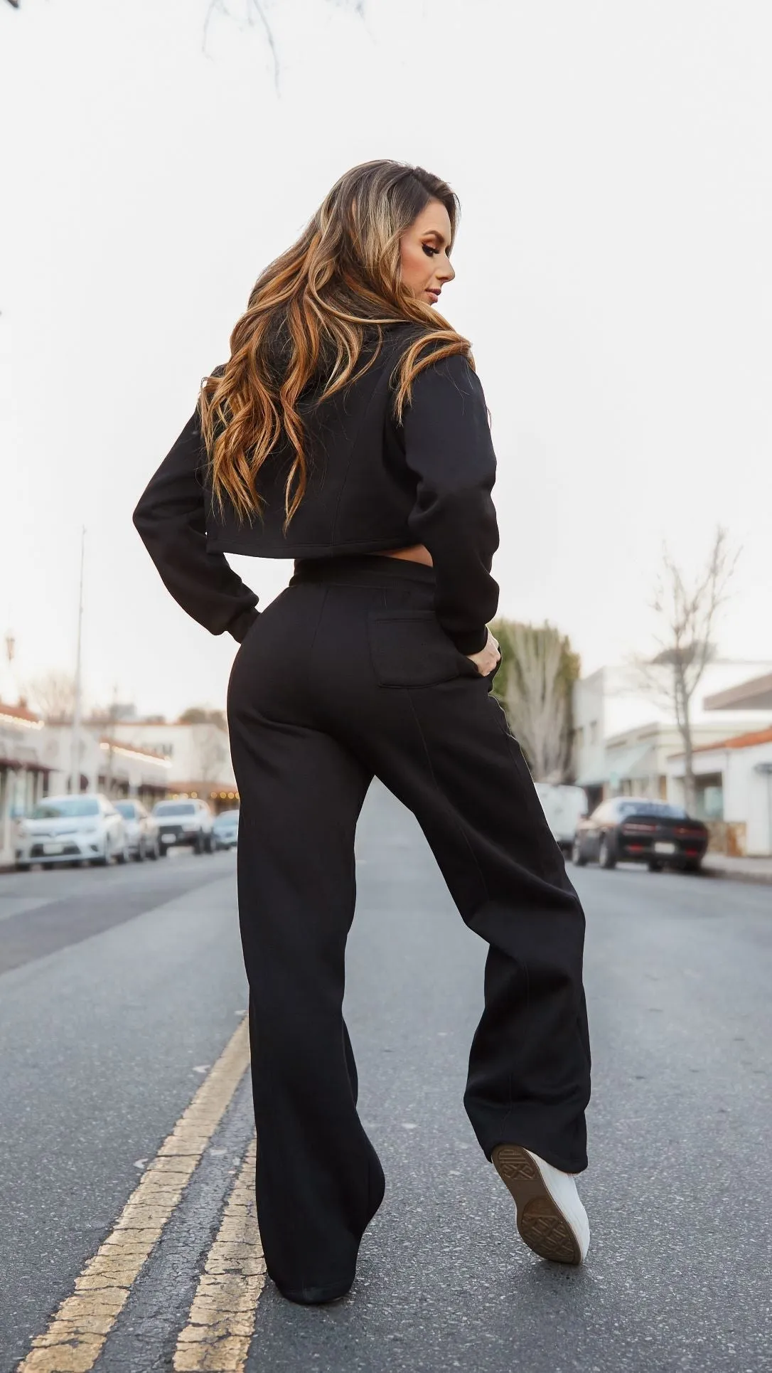 Gavelo Chill Lounge Hoodie Black