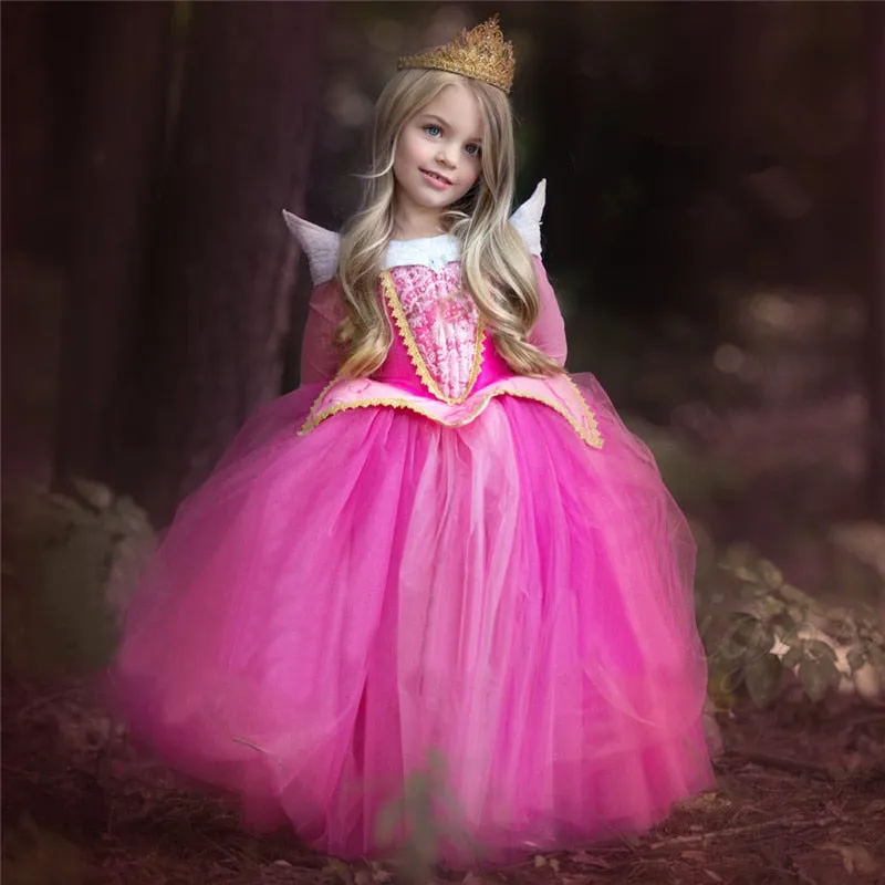 Girls play Dresses
