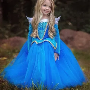 Girls play Dresses