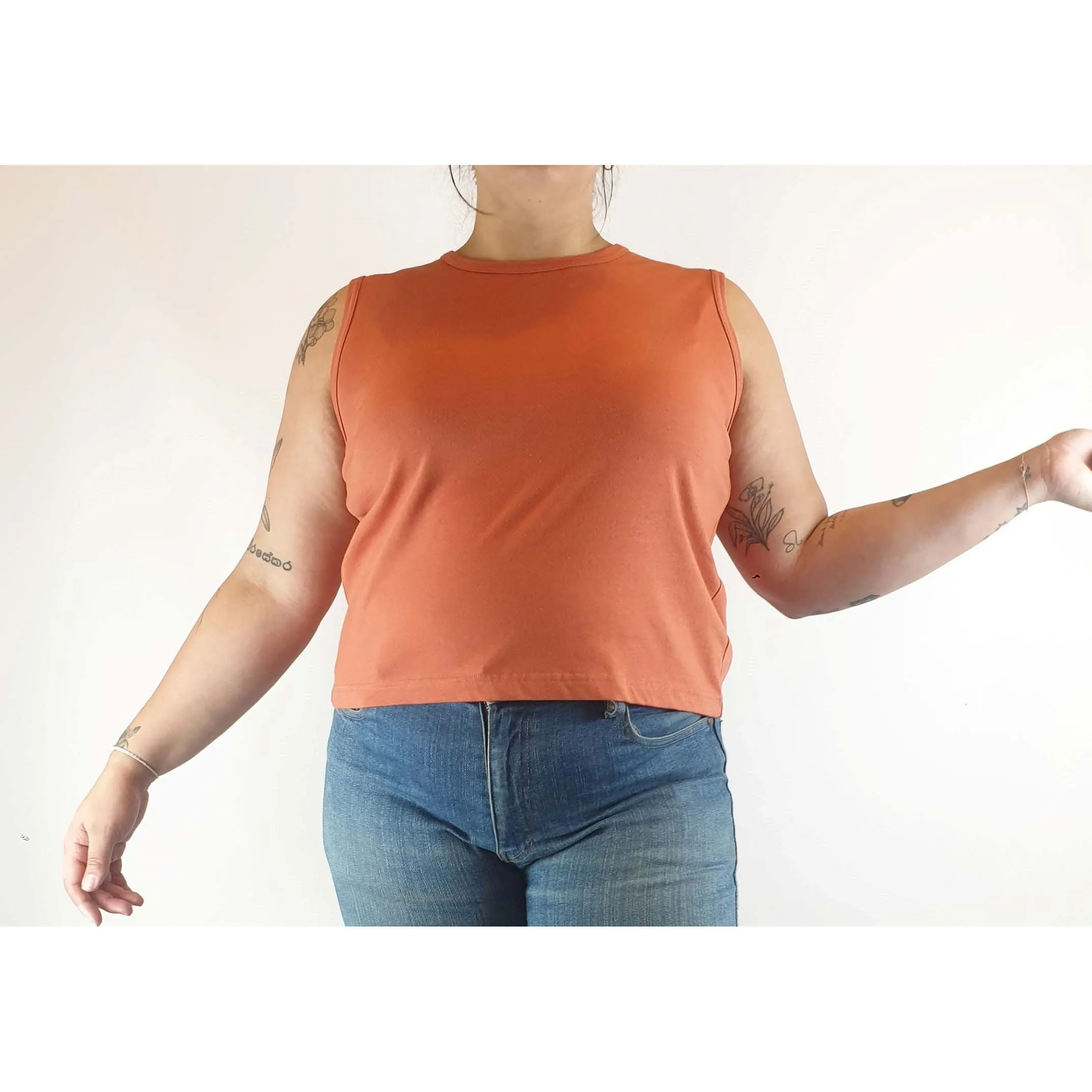 Gorman cropped sleeveless orange top size 16