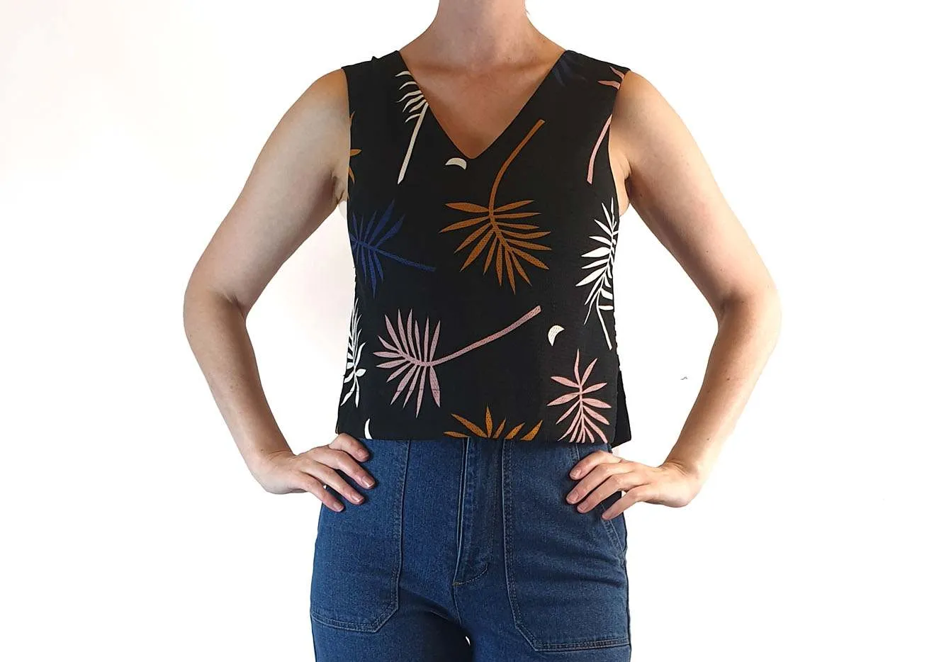 Gorman x Muirela Ruiz cropped black sleeveless top with fern print size 6