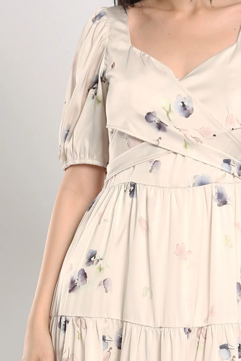 Katrine Floral Printed Dress in Apricot