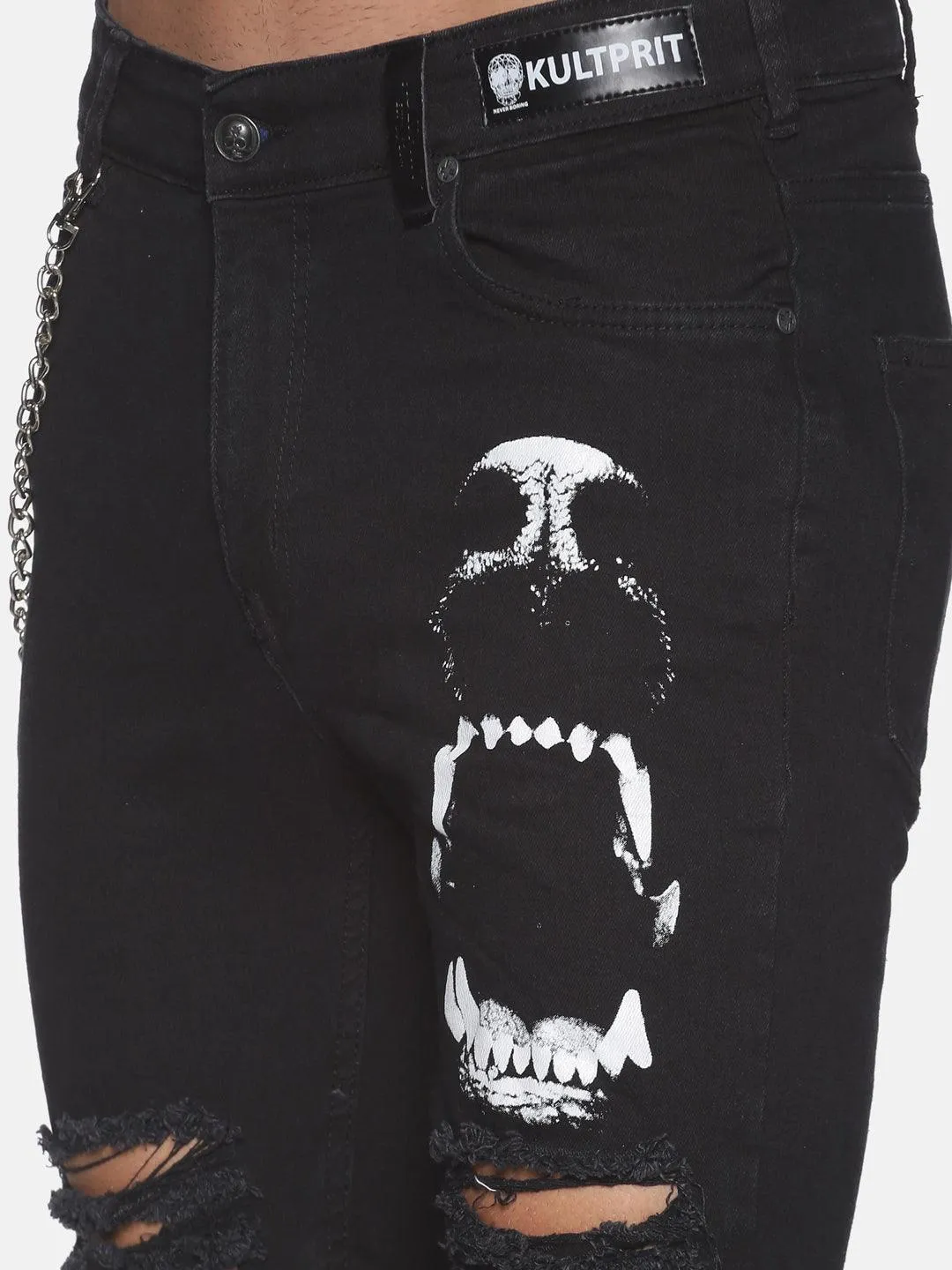 Kultprit Chain attached shorts