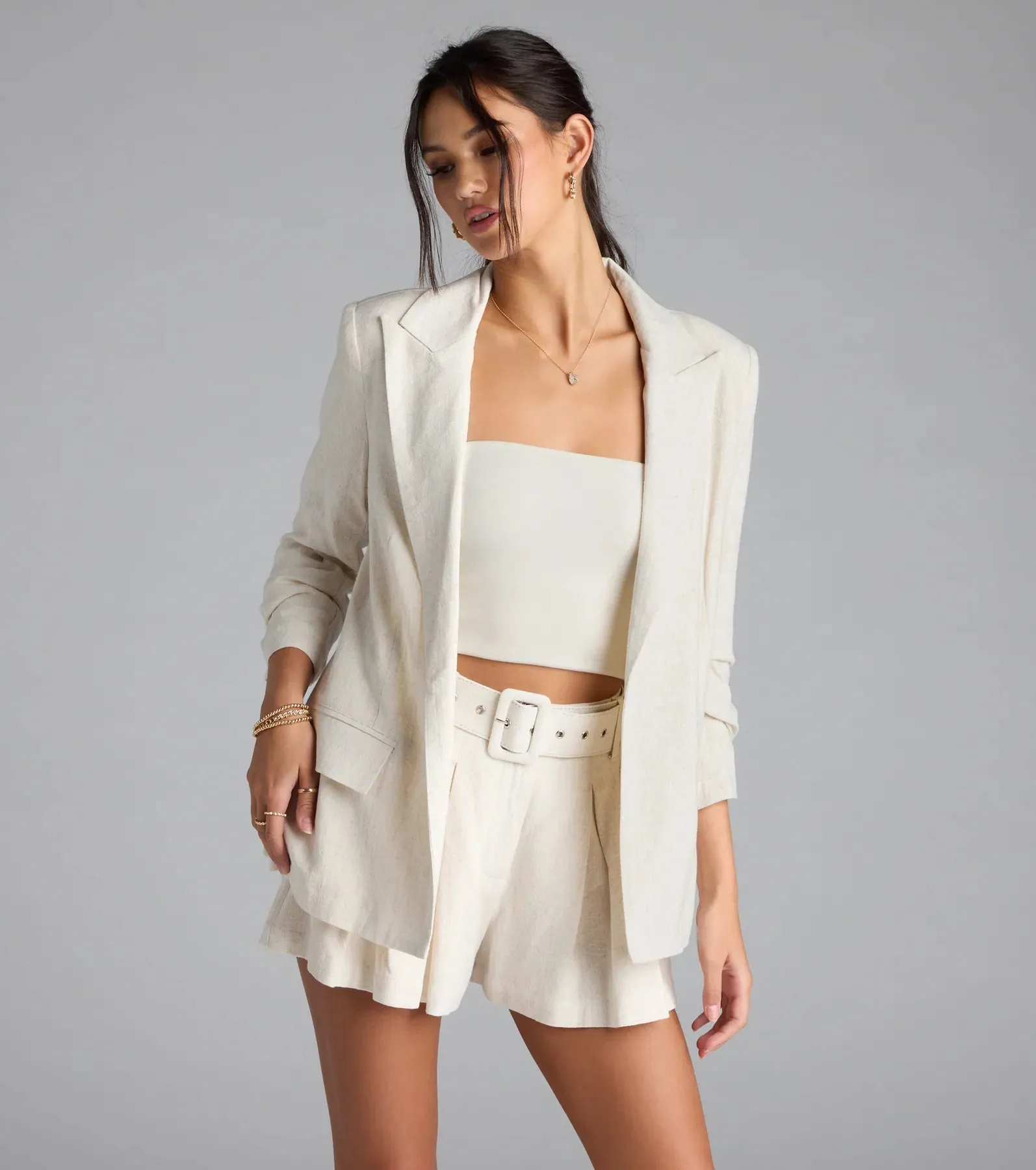 Looking Chic Blazer With Linen