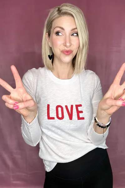 LOVE IN RED GRAPHIC LONG SLEEVE TEE