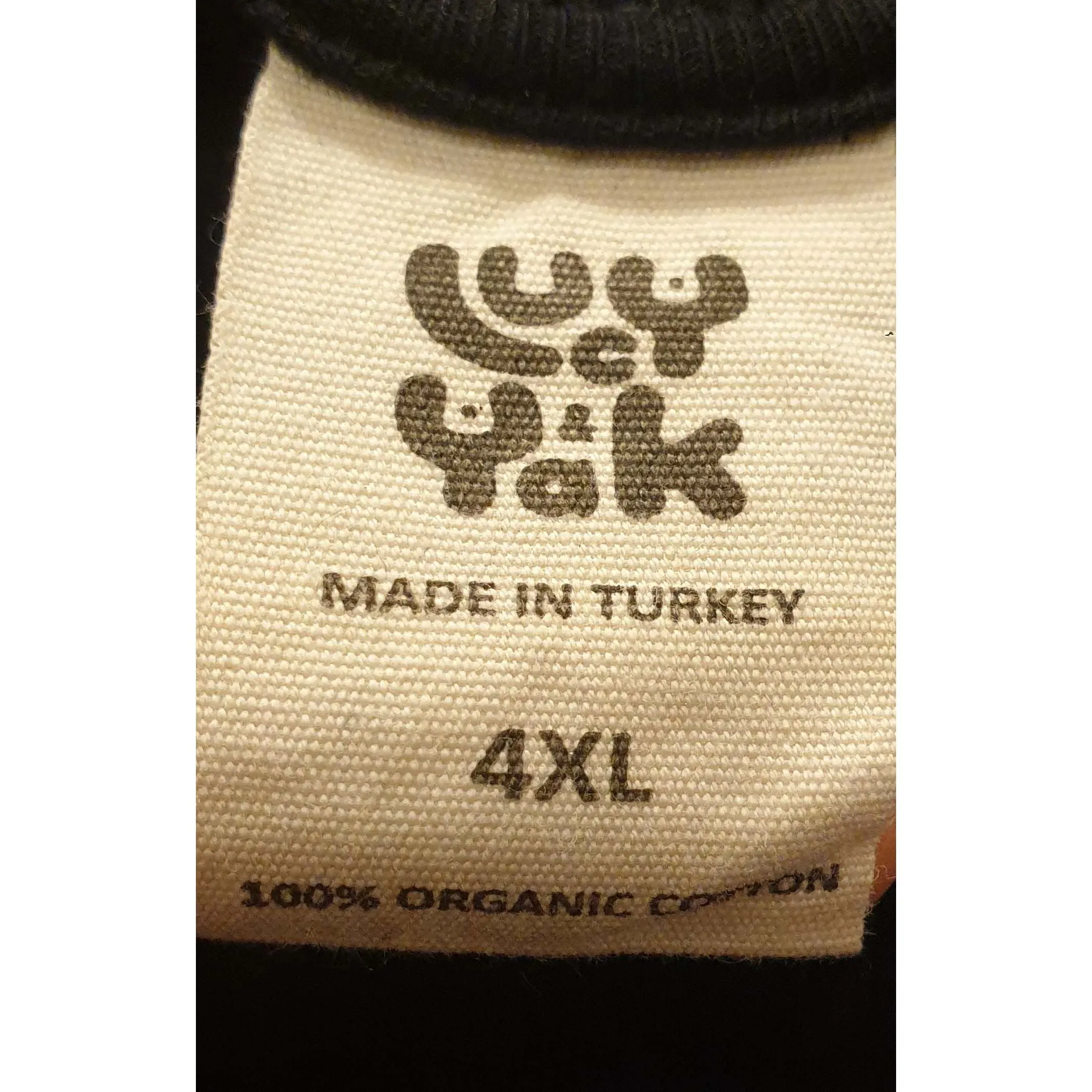 Lucy & Yak black tee shirt size 4XL