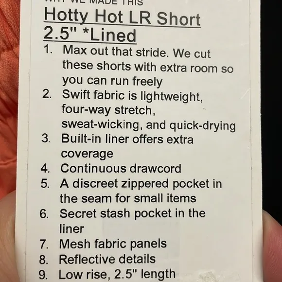 Lululemon Hotty Hot Low-Rise LinedShort 2.5&quot; NWT