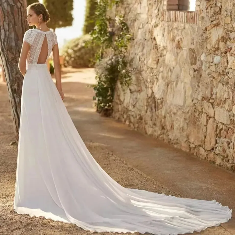 lvory Lace Satin V-Neck Wedding Dresses With Detachable Train