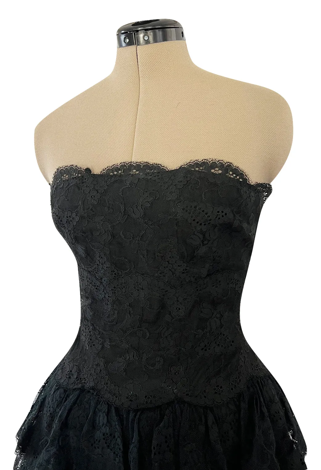 Magnificent 1980s Arnold Scaasi Couture Strapless Tiered Black French Lace Dress