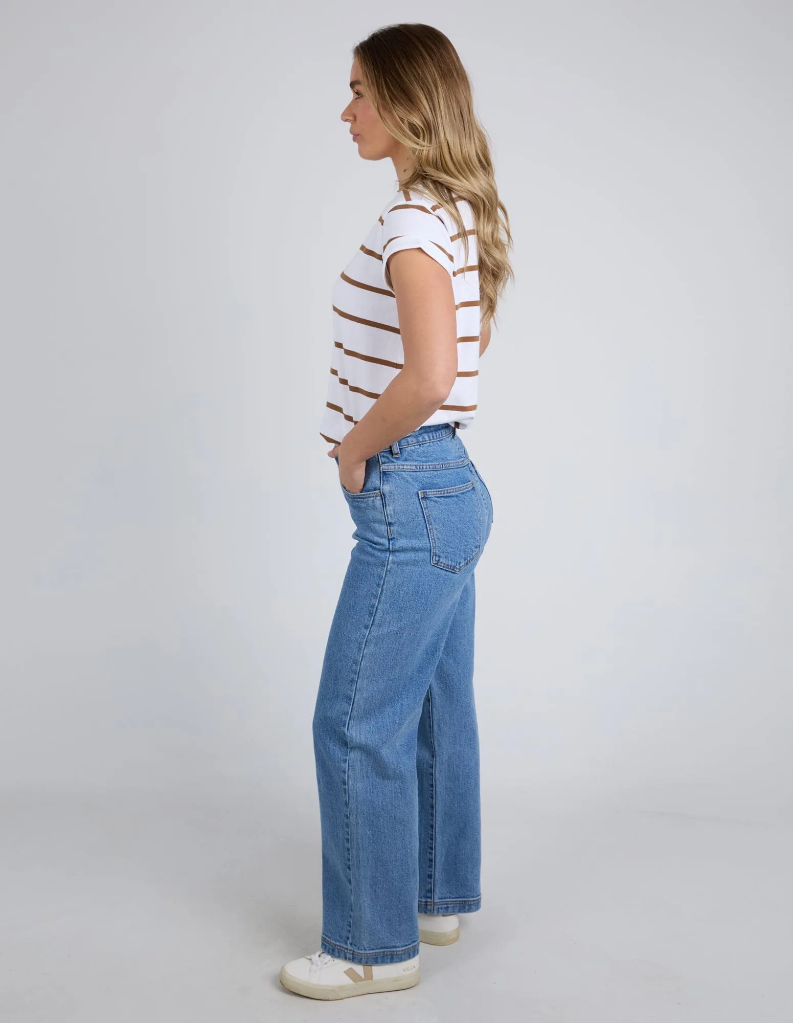 MANLY STRIPE VEE TEE  TAN