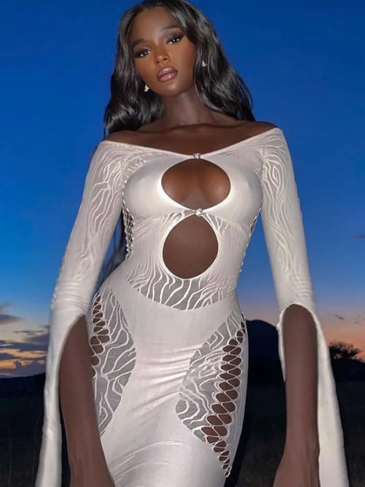 Mariola® | Fitted mini dress with sleeves for women