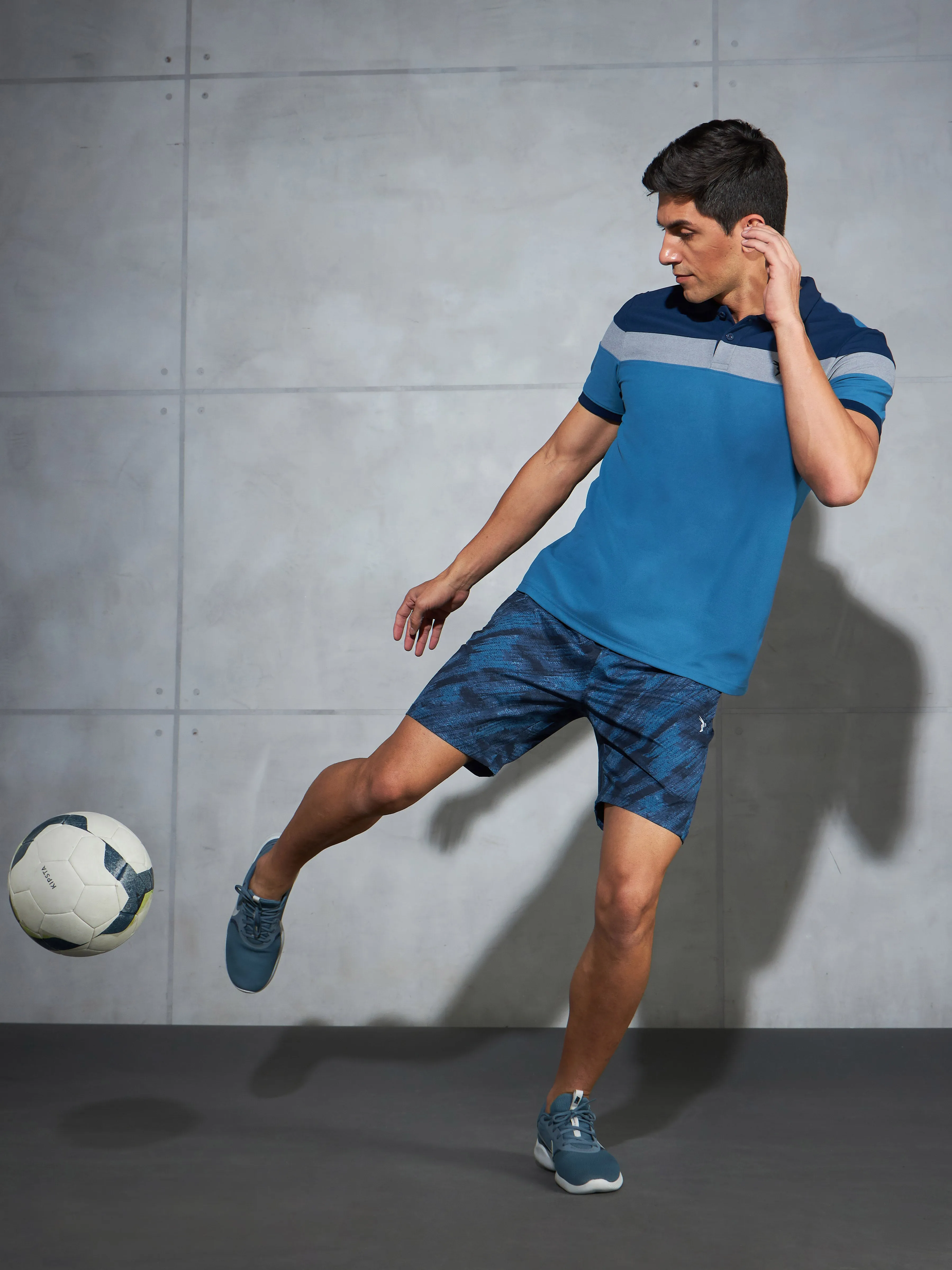Men Printed Regular Fit Shorts with TS LYTRA