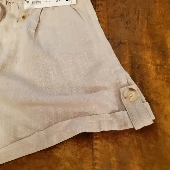 MINKPINK Linen &amp; Cotton High-Rise Biege City Shorts