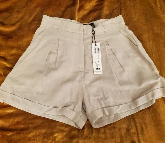 MINKPINK Linen &amp; Cotton High-Rise Biege City Shorts