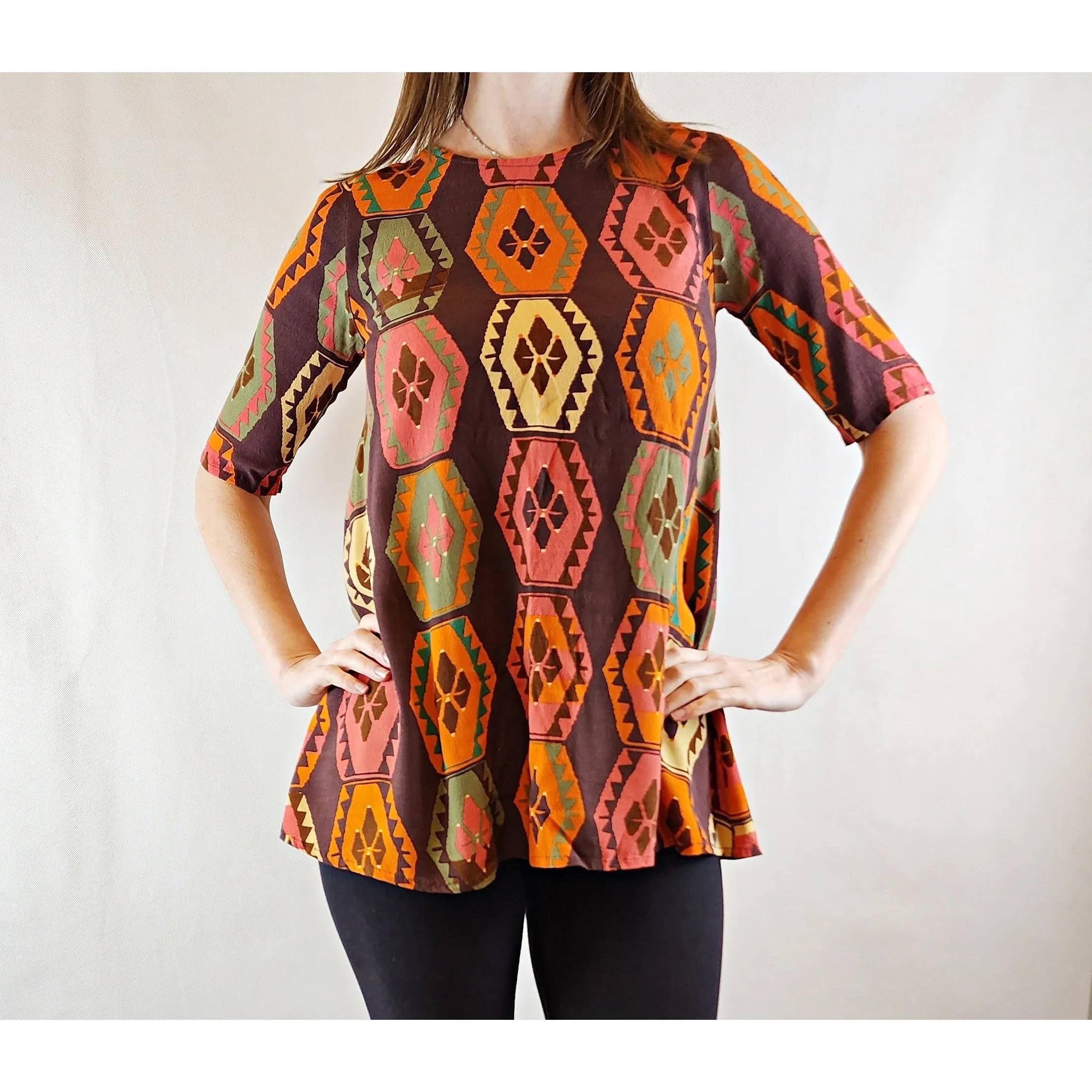Mister Zimi brown tee shirt with orange, green and beige print size 6