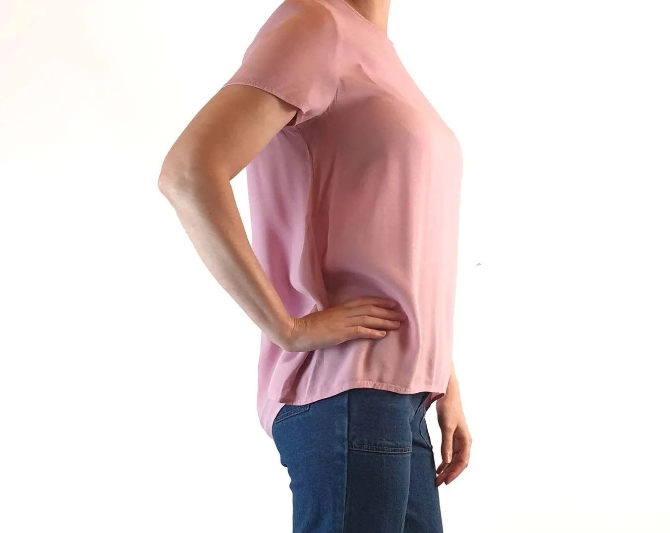 Mister Zimi preowned pink tee shirt top with cute back peek-a-boo size 6