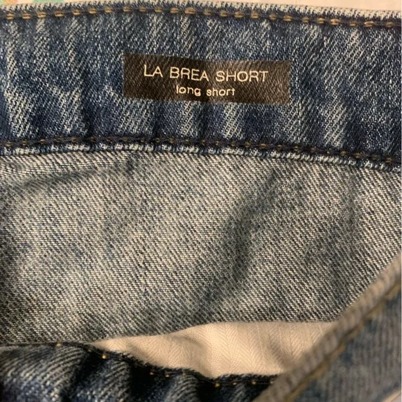 MODERN AMERICAN La Brea Long Shots Denim Bermuda Raw Hem Size 27
