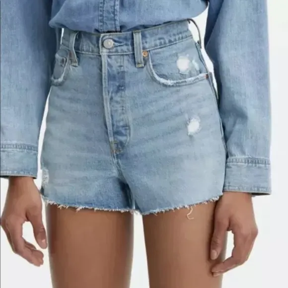 NWT $79 Levis Premium Ribcage Shorts Sz 25