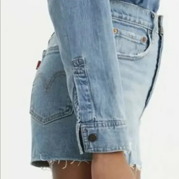 NWT $79 Levis Premium Ribcage Shorts Sz 25