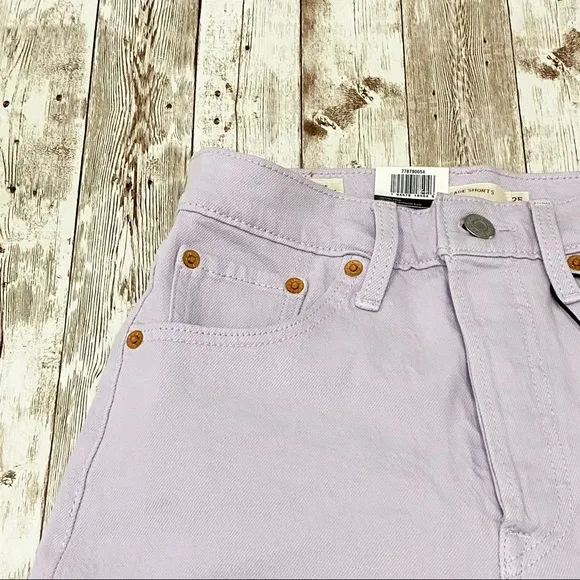 NWT Levi’s Lavender Ribcage Shorts 25