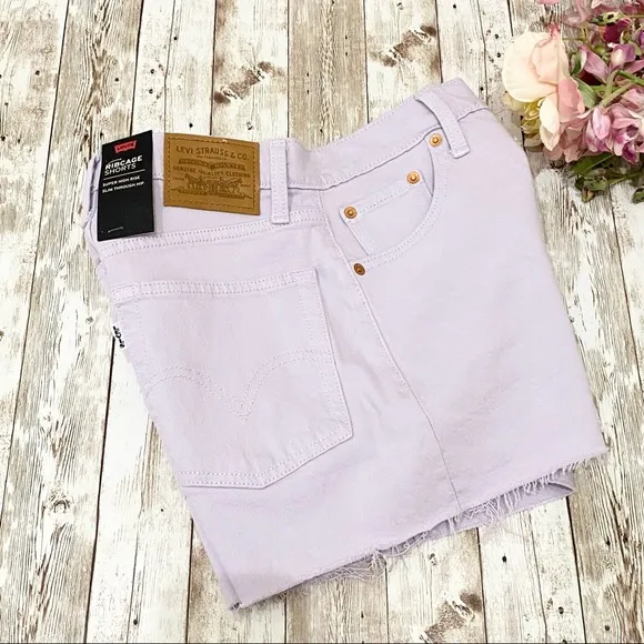 NWT Levi’s Lavender Ribcage Shorts 25
