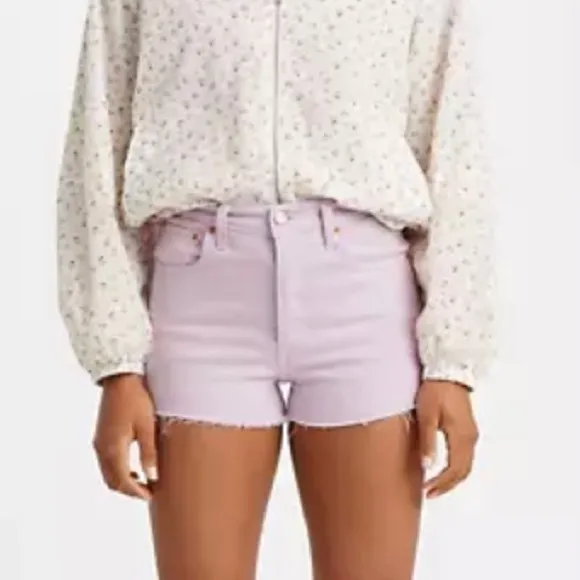 NWT Levi’s Lavender Ribcage Shorts 25