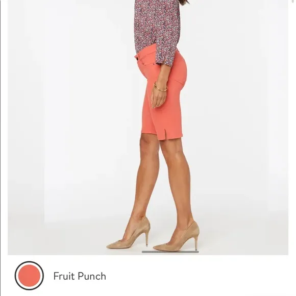 NYDJ BRIELLA SHORT SIDESEAM SLITS SHORTS.