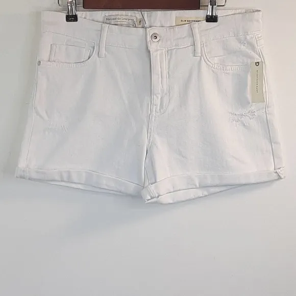 Pilcro White Slim Boyfriend Shorts Size 31 NWT