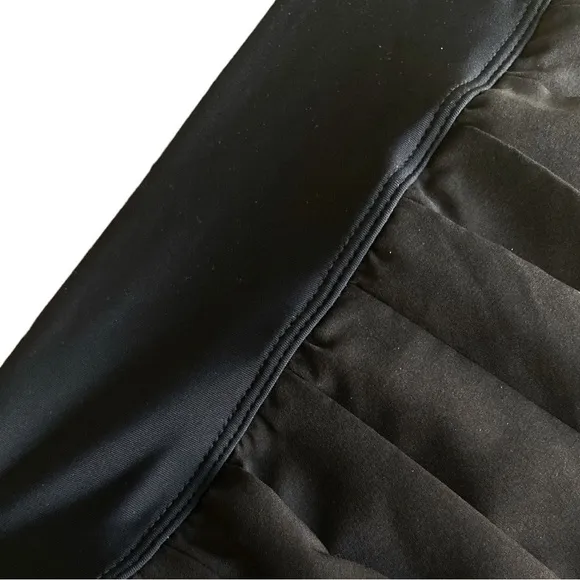 Pleated Black Skirt/Skort Tennis Skater Skort Women’s Size Medium Black NWT