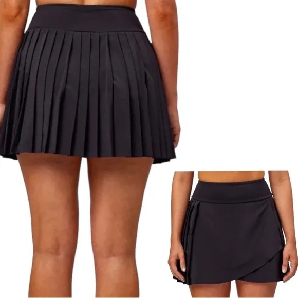 Pleated Black Skirt/Skort Tennis Skater Skort Women’s Size Medium Black NWT