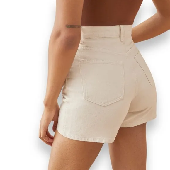 Reformation Amy Button Fly High Rise Beige Jean Denim Shorts Women’s size 27