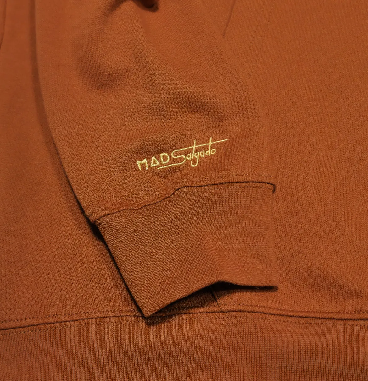 SALGADO SIGNATURE HOODIE CARAMEL