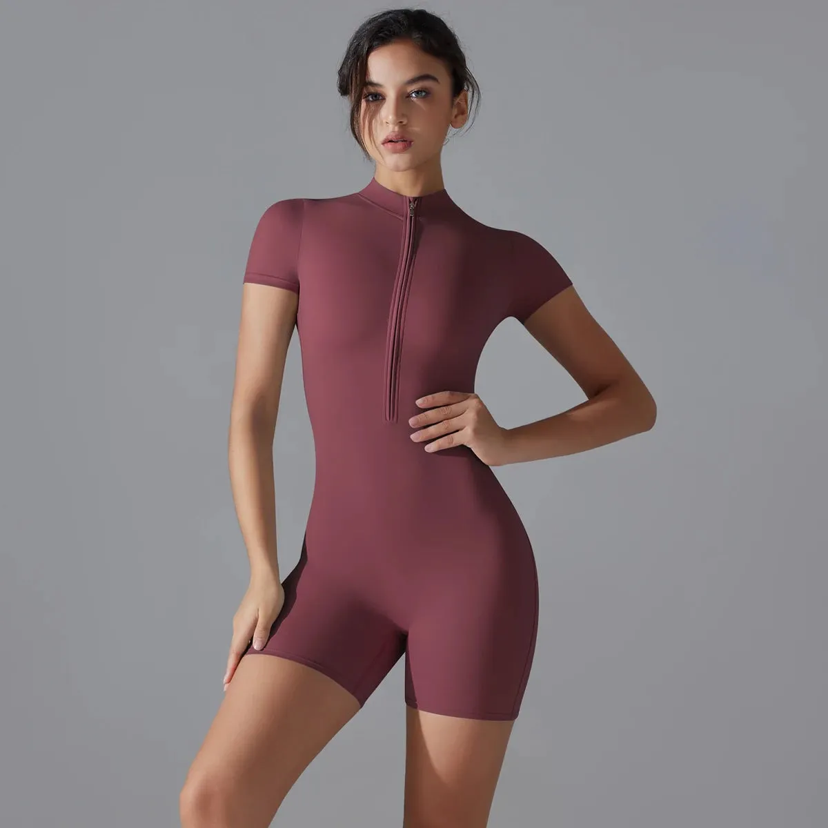 Scarlette - Slim Fit O-Neck Short Top & Elastic Waist Shorts Set