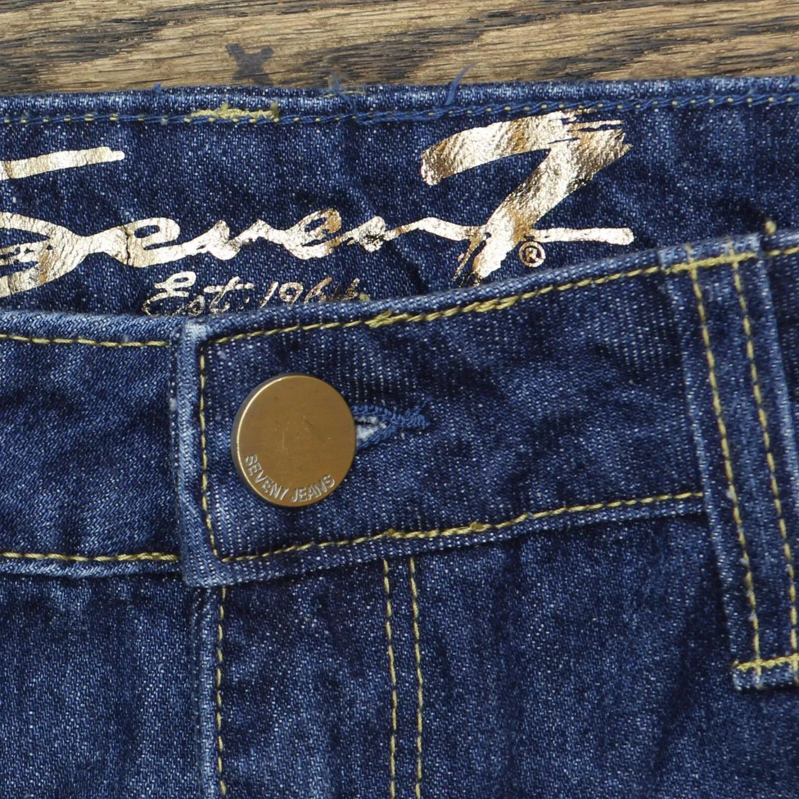 Seven7 Womens Denim Frayed Hem Slim Fit Weekend Short MY3324GL