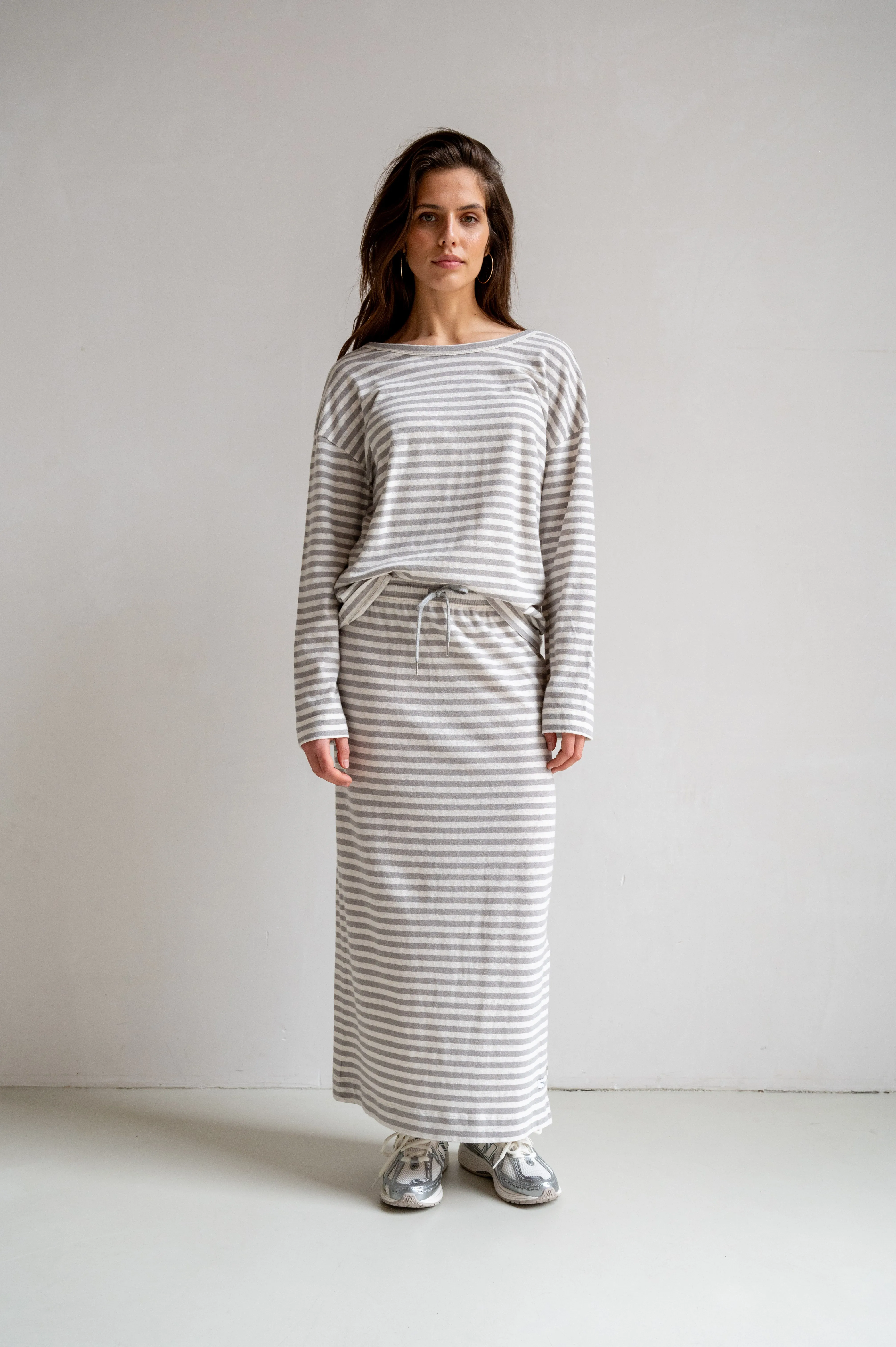SKIRT STRIPE (S25F1649LTD) ECRU - COOL GREY