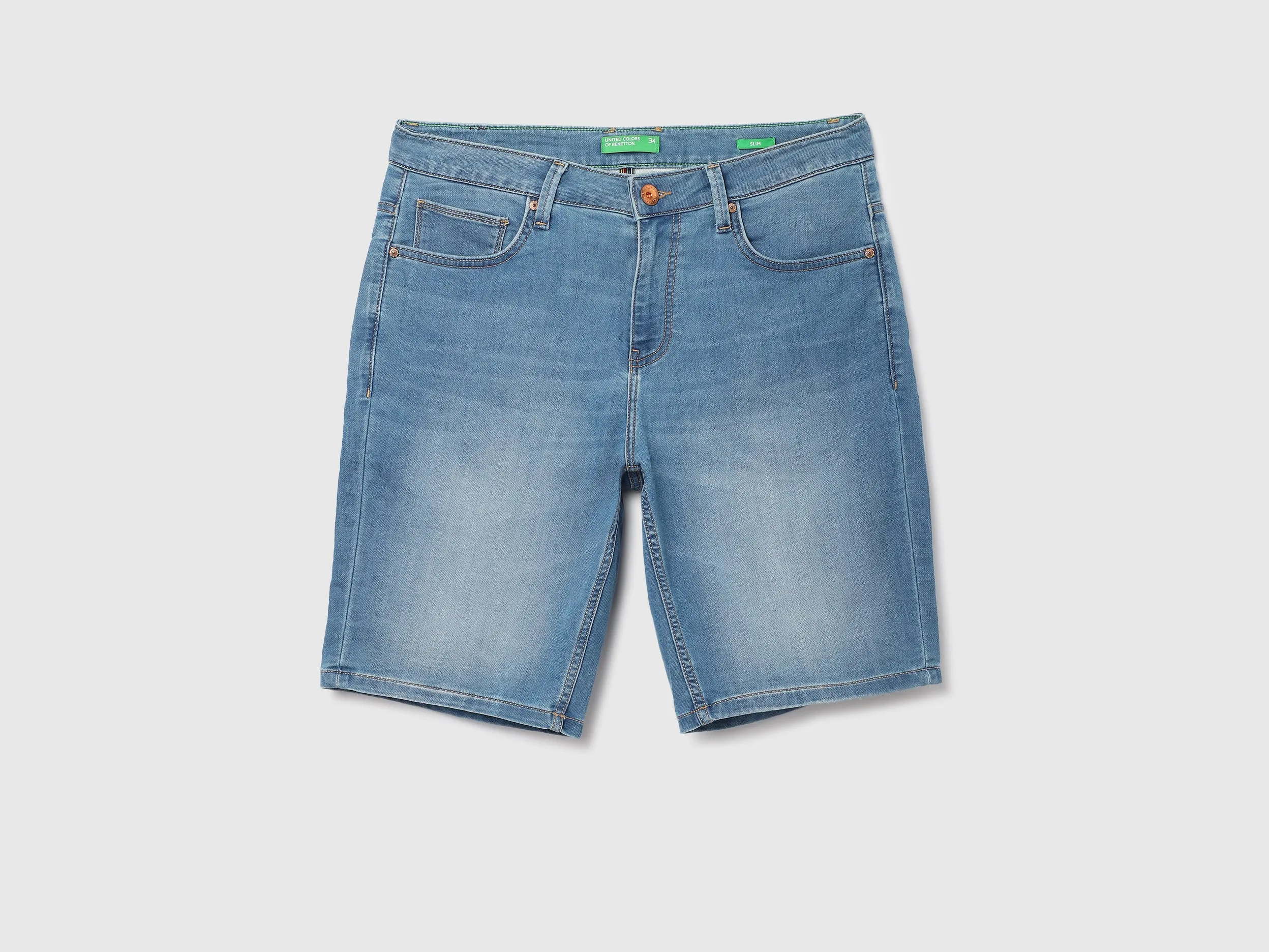 Solid Pattern Slim Fit Shorts